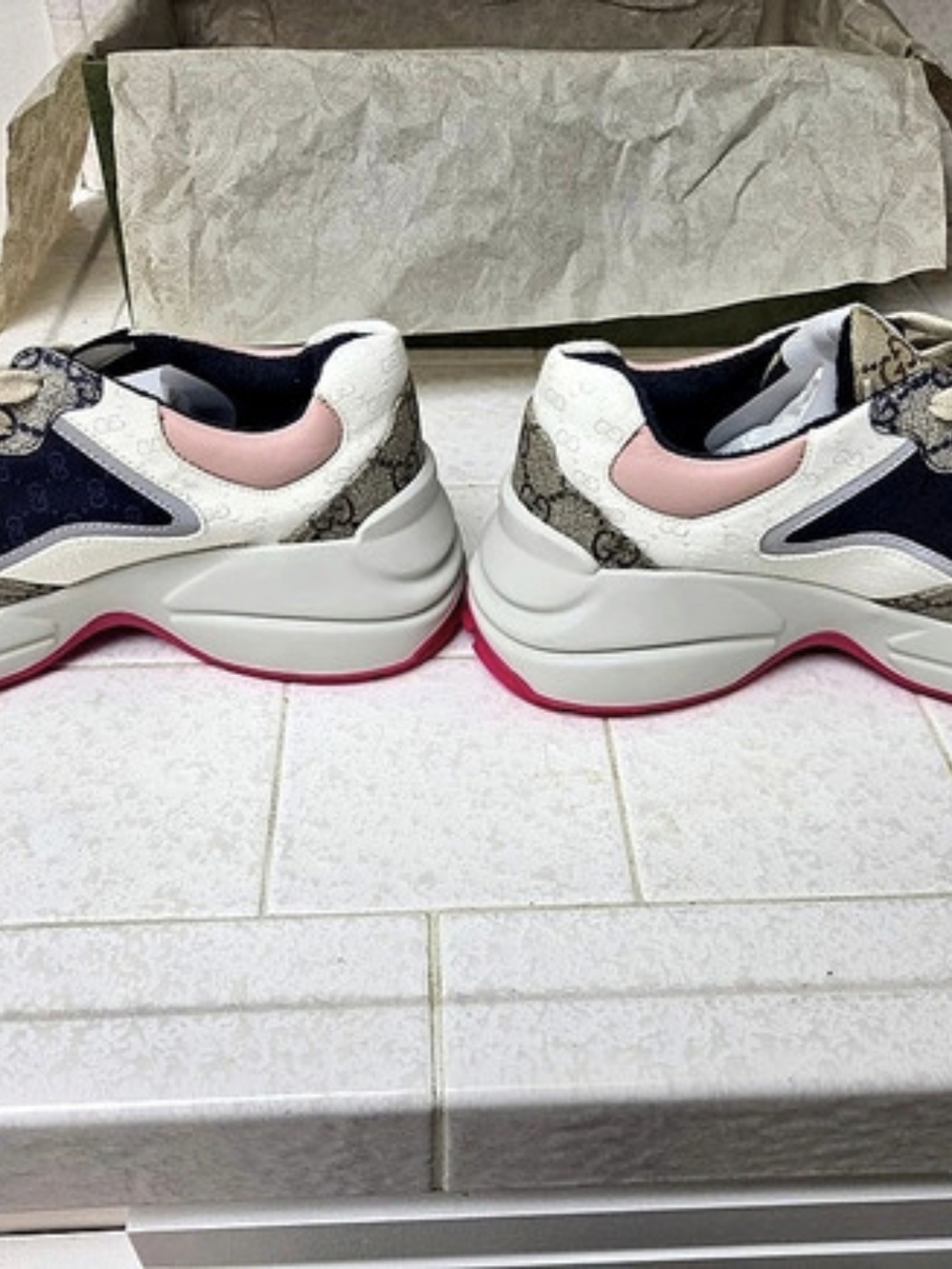 Gucci GG Rhyton Beige White Pink GG Sneakers White & Pink EU 37+